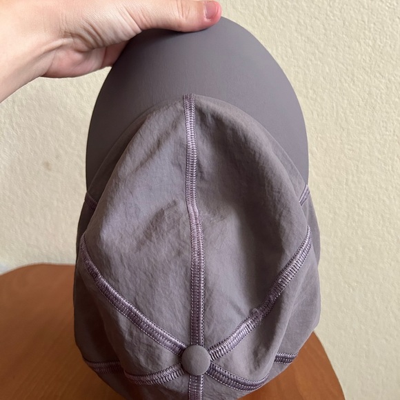 Lululemon Baller Hat Soft Size OS Dusky Lavender Nylon Women's Interior Mesh - Picture 5 of 9